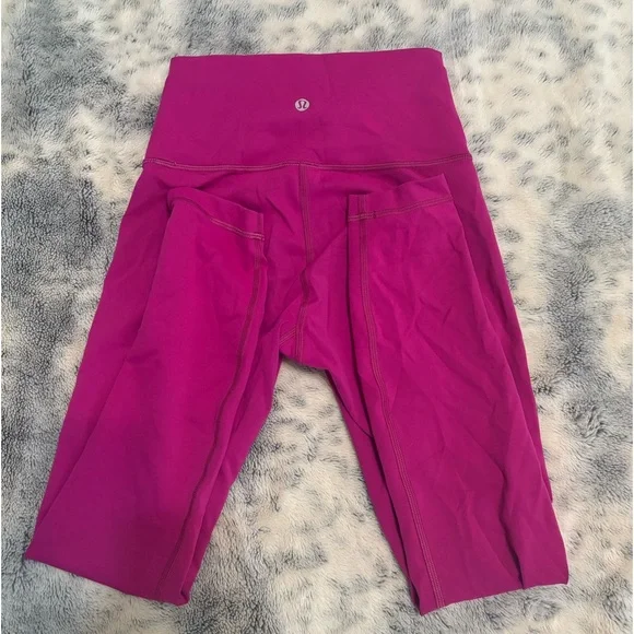Size 4 lululemon leggings - Picture 2 of 4